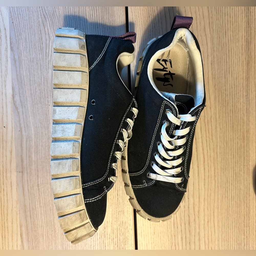 EYTYS ODESSA CANVAS BLACK